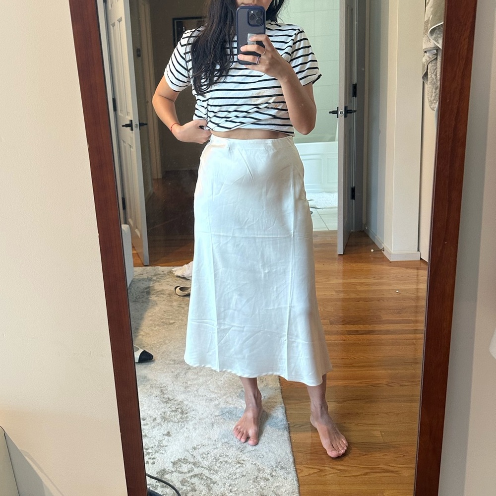Elegant White Midi Skirt